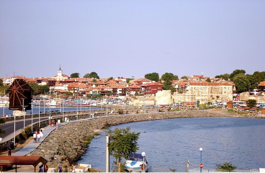 Family Hotel Saint Nikola Nesebar Exterior foto